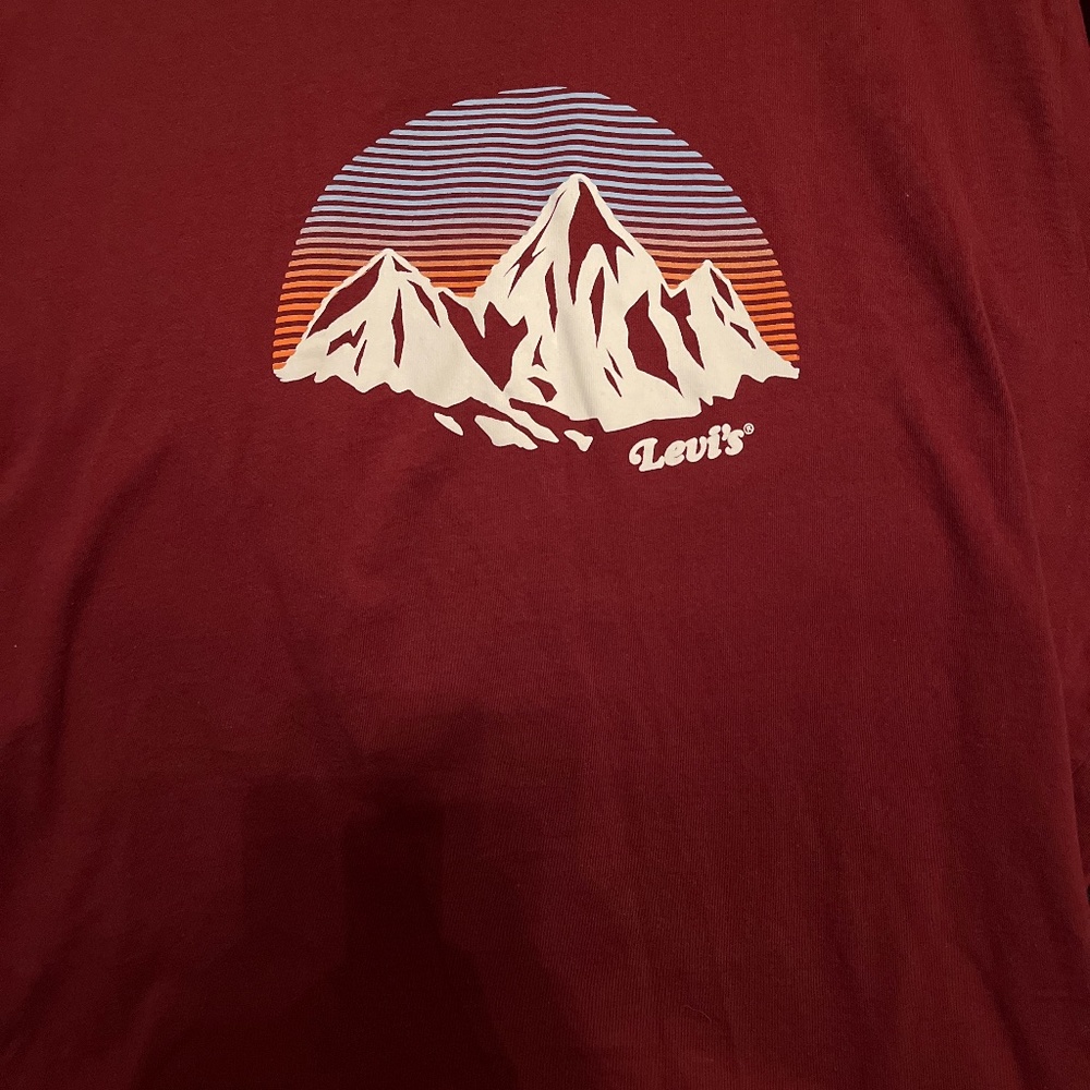 Levi’s shirt